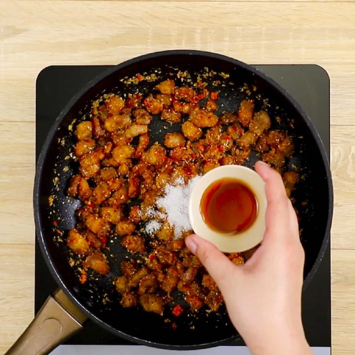 thit heo rang sa ot4