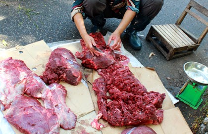  Cách làm thịt lợn khô gác bếp truyền thống của người Thái