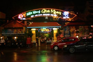 Nhà hàng ẩm thực Việt tại Sài Gòn